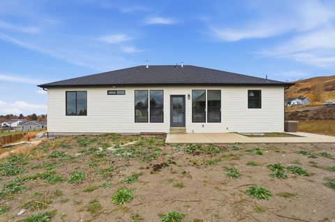 Tiny photo for 258 E 250 S, Richmond, UT 84333 (MLS # 2123562)