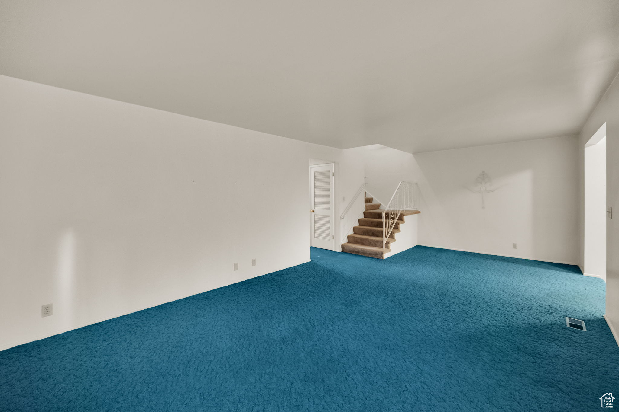 THREE FOUNTAINS - Residential