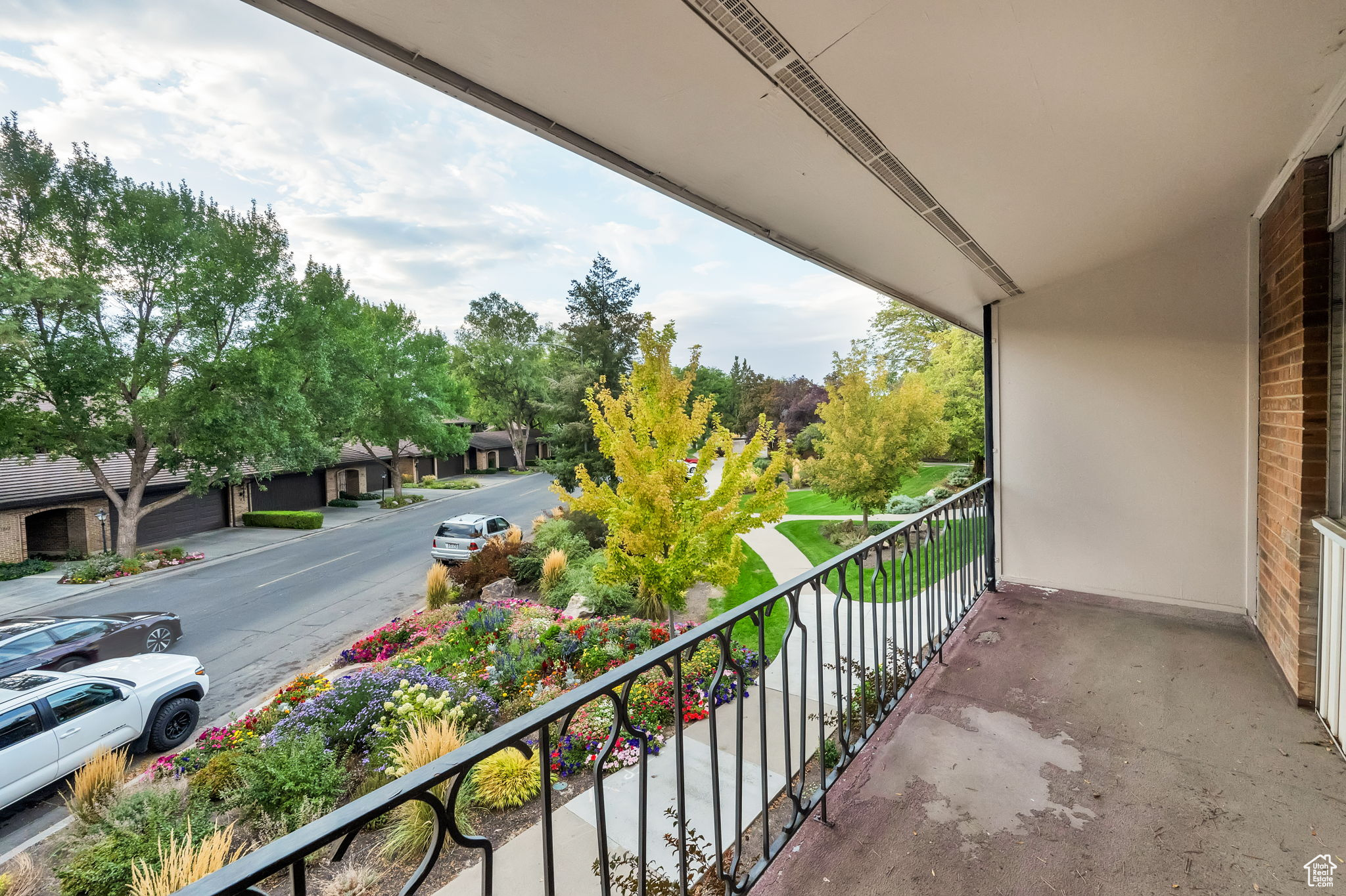 THREE FOUNTAINS - Residential