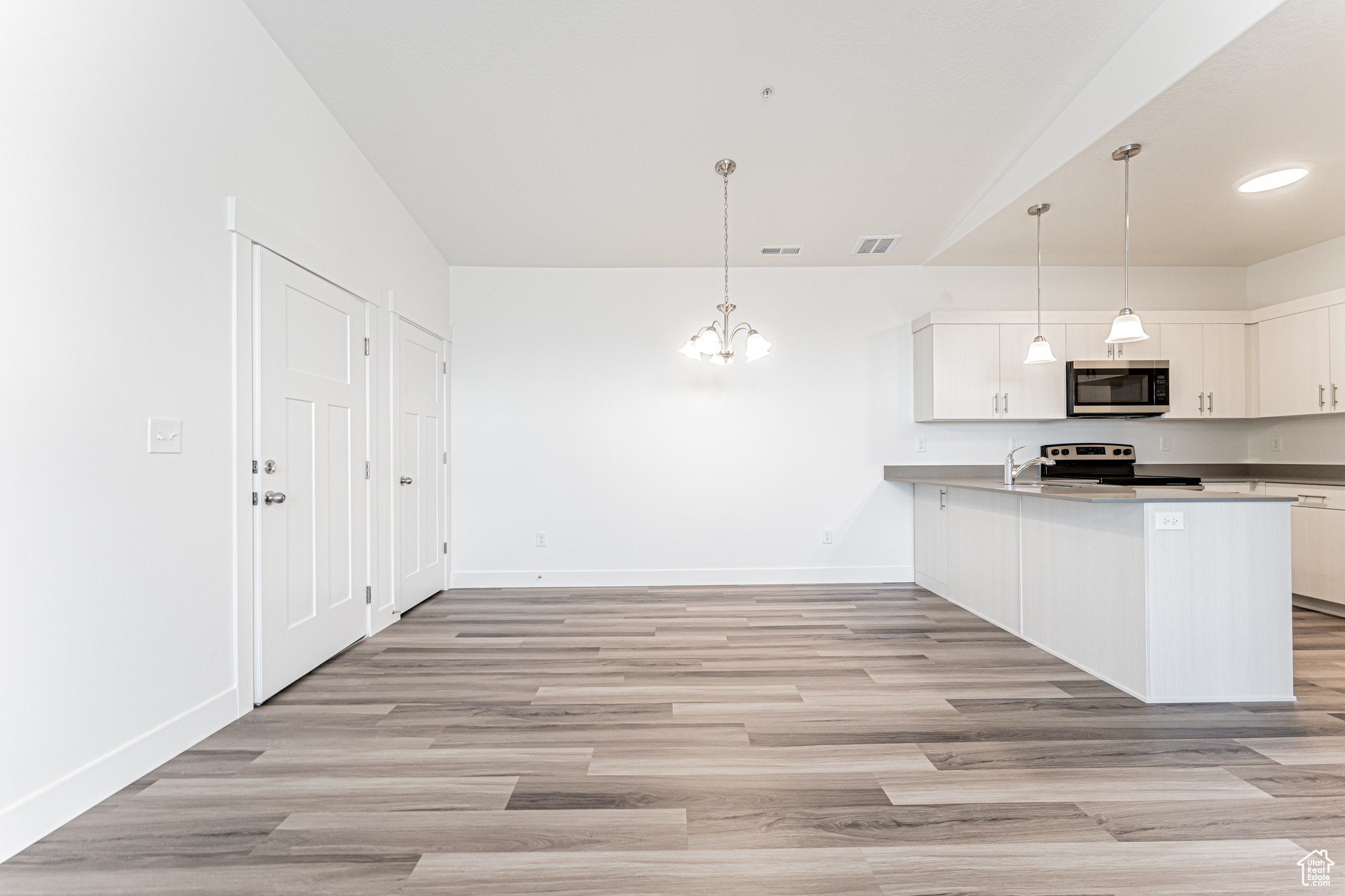898 N Hemsworth Way #Q302, Saratoga Springs, Utah image 3