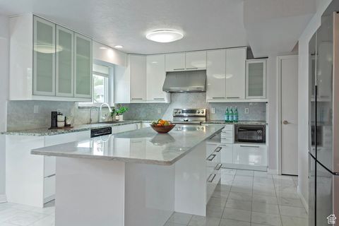 Tiny photo for 1990 E TERRA VISTA WAY, Sandy, UT 84093 (MLS # 2118855)