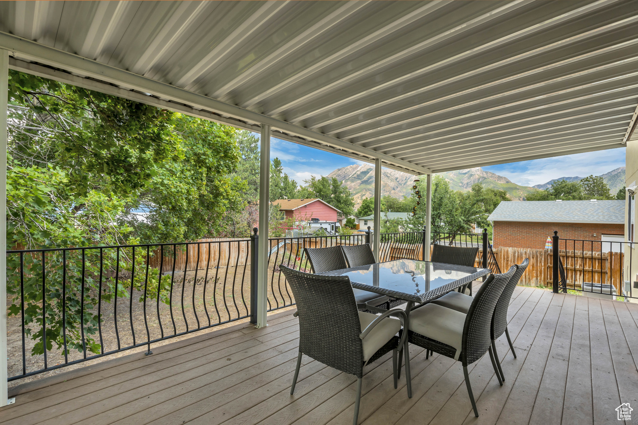 WILLOW HILL SUB - Residential