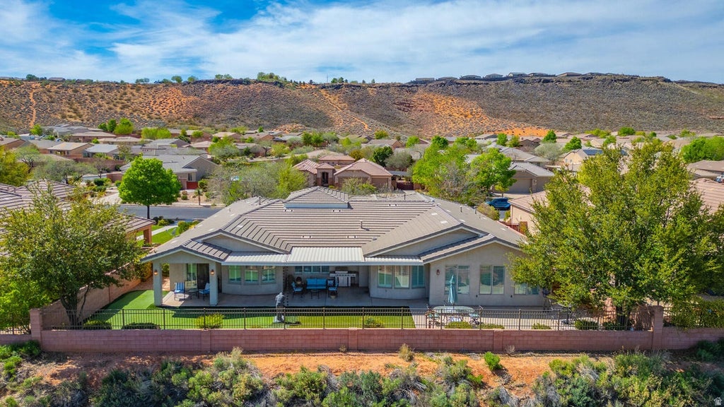 Photo of 1342 N LIBERTY GREENS DR, Washington, UT 84780 (MLS # 2164032)