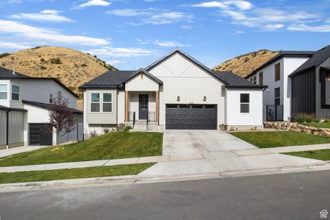 Tiny photo for 6197 N FOX RD, Lehi, UT 84048 (MLS # 2115181)