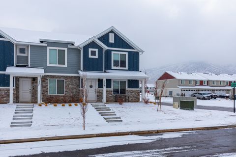 Photo of 1329 S HARVEST DR, Santaquin, UT 84655 (MLS # 2139663)