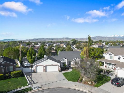 Photo of 1293 W MARGARET VIEW CIR, Riverton, UT 84065 (MLS # 2158262)
