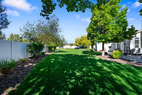 Tiny photo for 1293 W MARGARET VIEW CIR, Riverton, UT 84065 (MLS # 2158262)