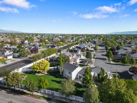 Tiny photo for 1293 W MARGARET VIEW CIR, Riverton, UT 84065 (MLS # 2158262)