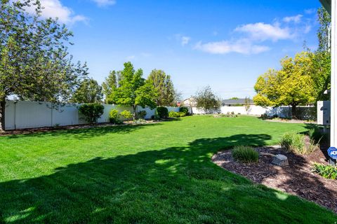 Tiny photo for 1293 W MARGARET VIEW CIR, Riverton, UT 84065 (MLS # 2158262)