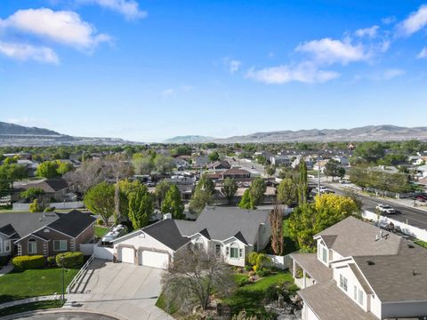 Tiny photo for 1293 W MARGARET VIEW CIR, Riverton, UT 84065 (MLS # 2158262)