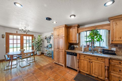 Tiny photo for 4350 S ALBRIGHT DR E, Holladay, UT 84124 (MLS # 2124133)