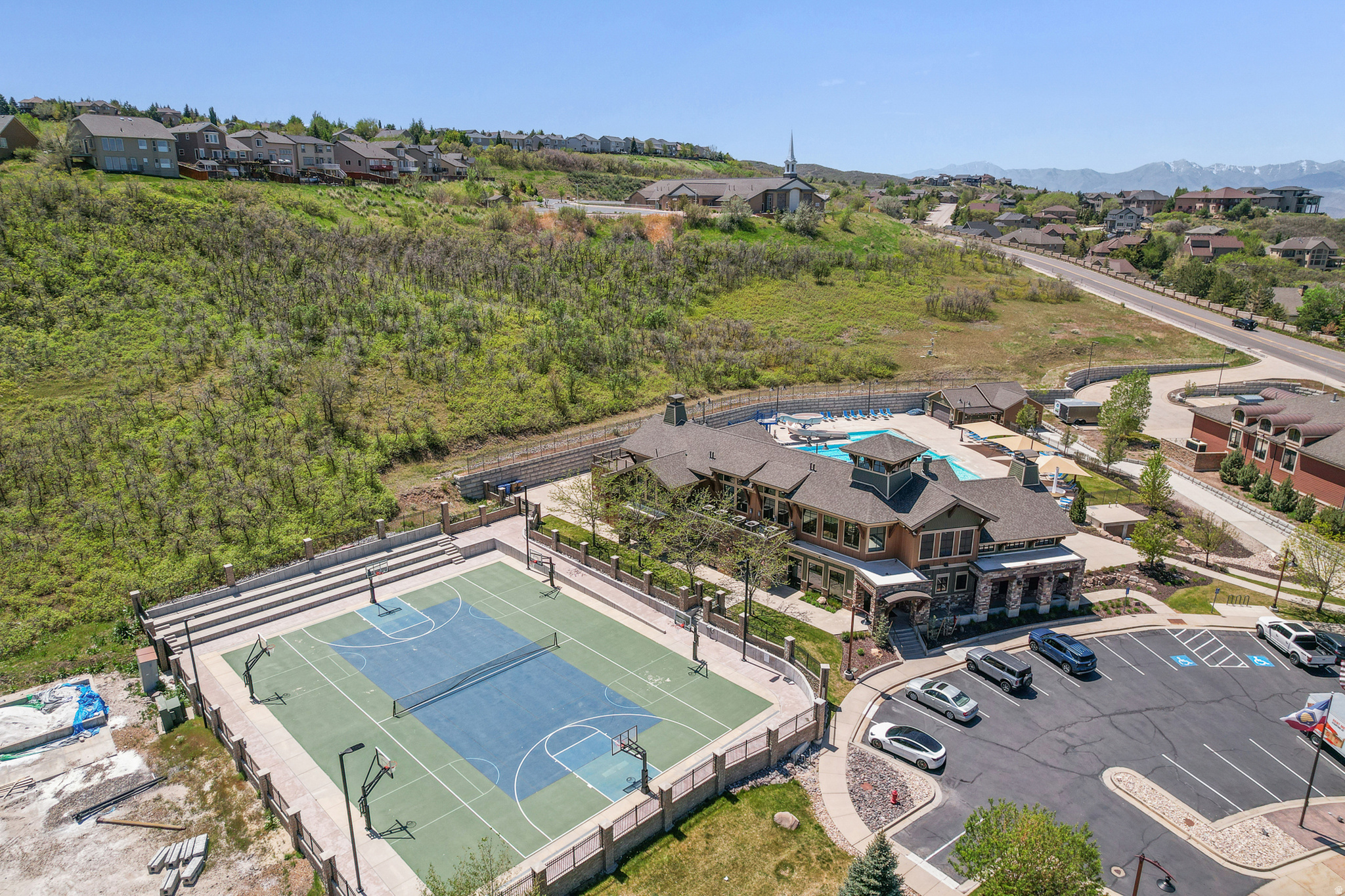 SUNCREST/EDELWEISS - Residential
