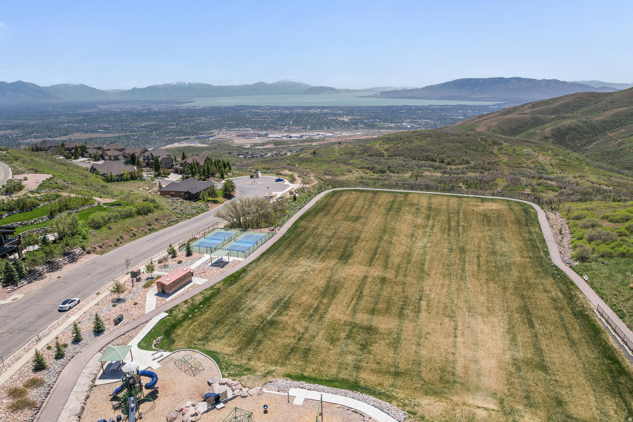 SUNCREST/EDELWEISS - Residential
