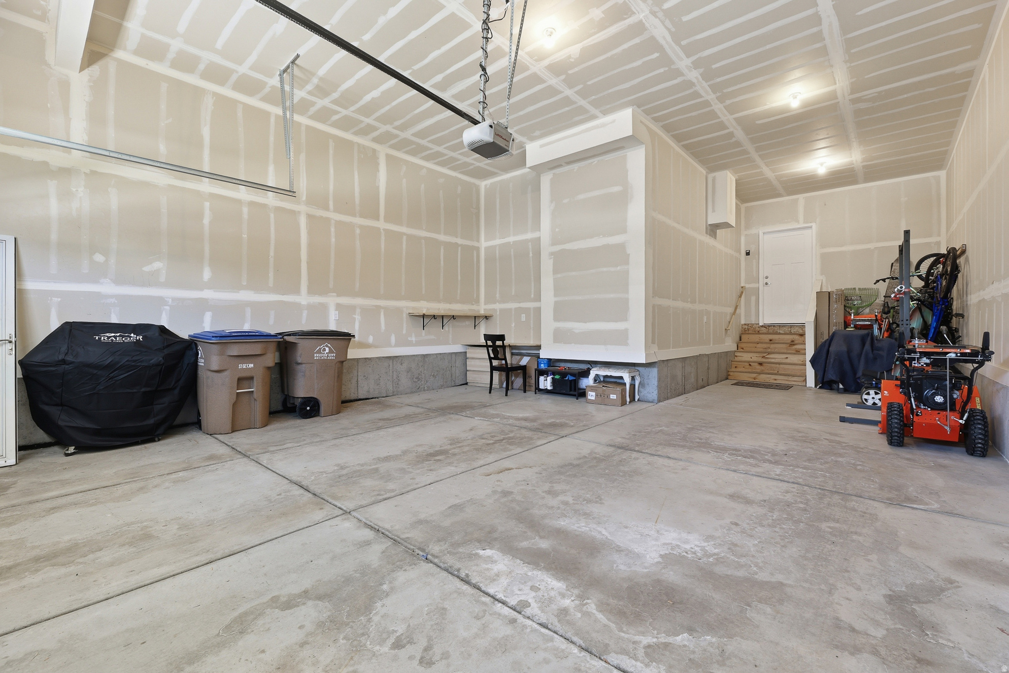 SUNCREST/EDELWEISS - Residential