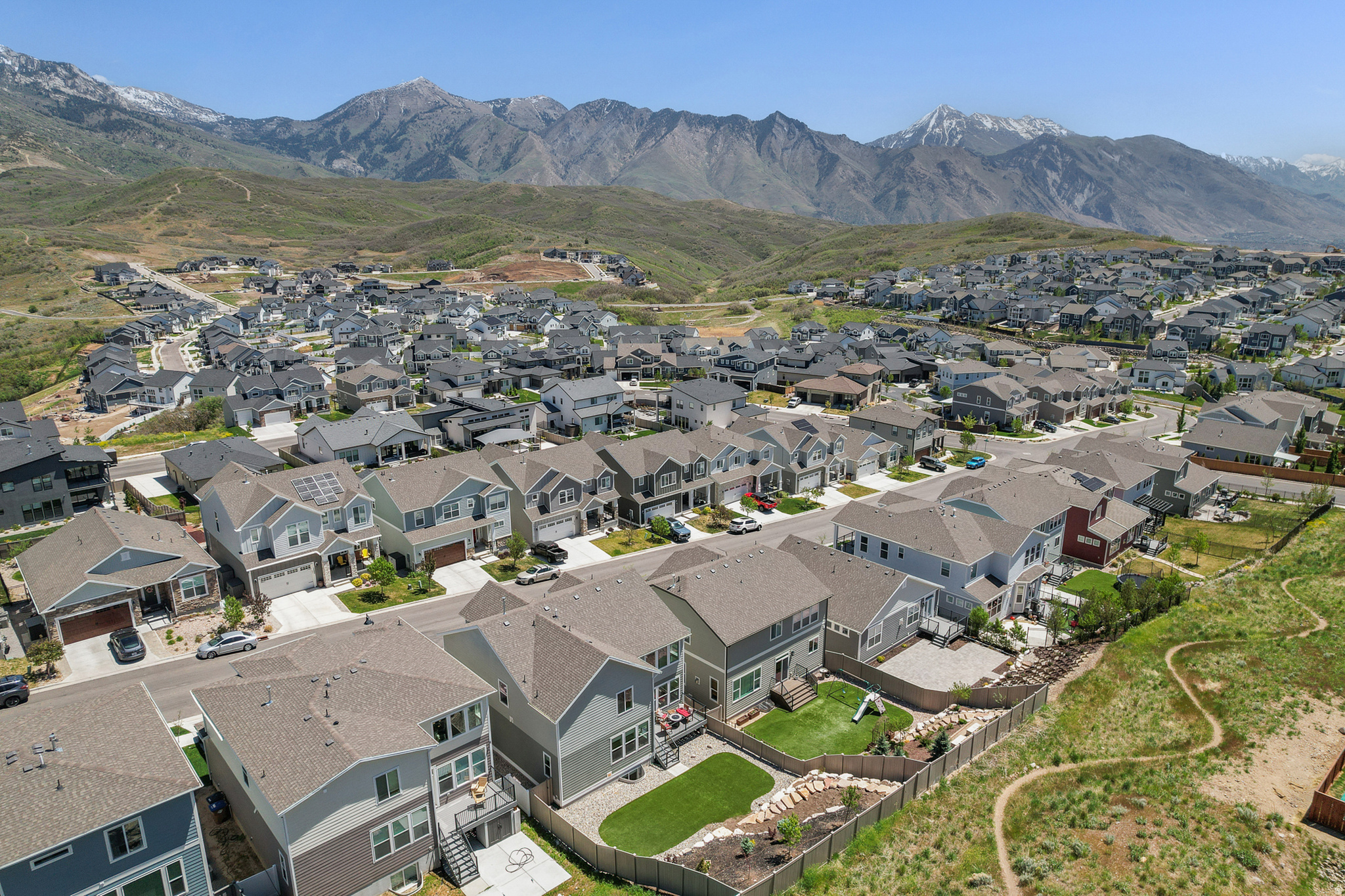 SUNCREST/EDELWEISS - Residential