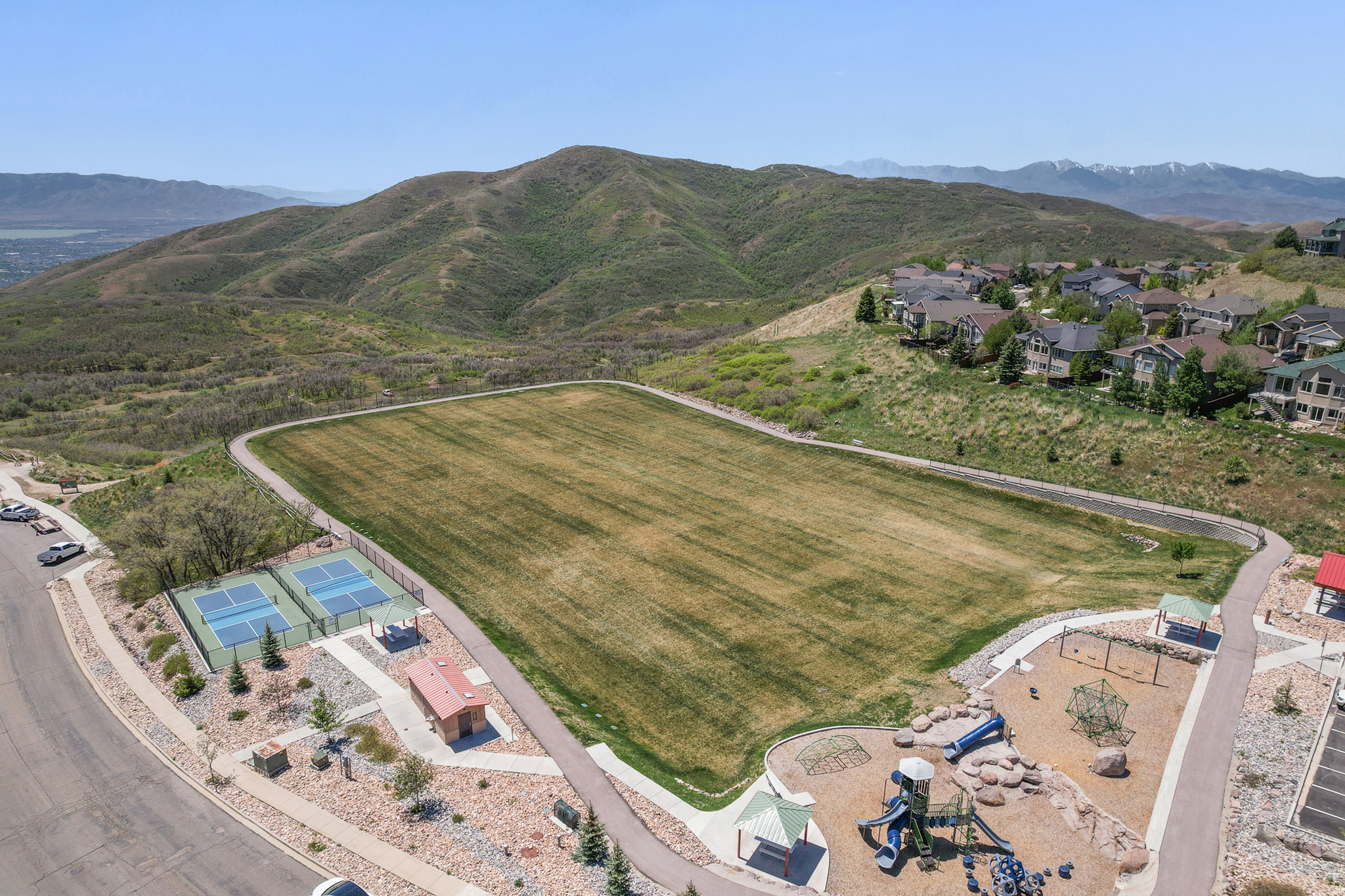 SUNCREST/EDELWEISS - Residential