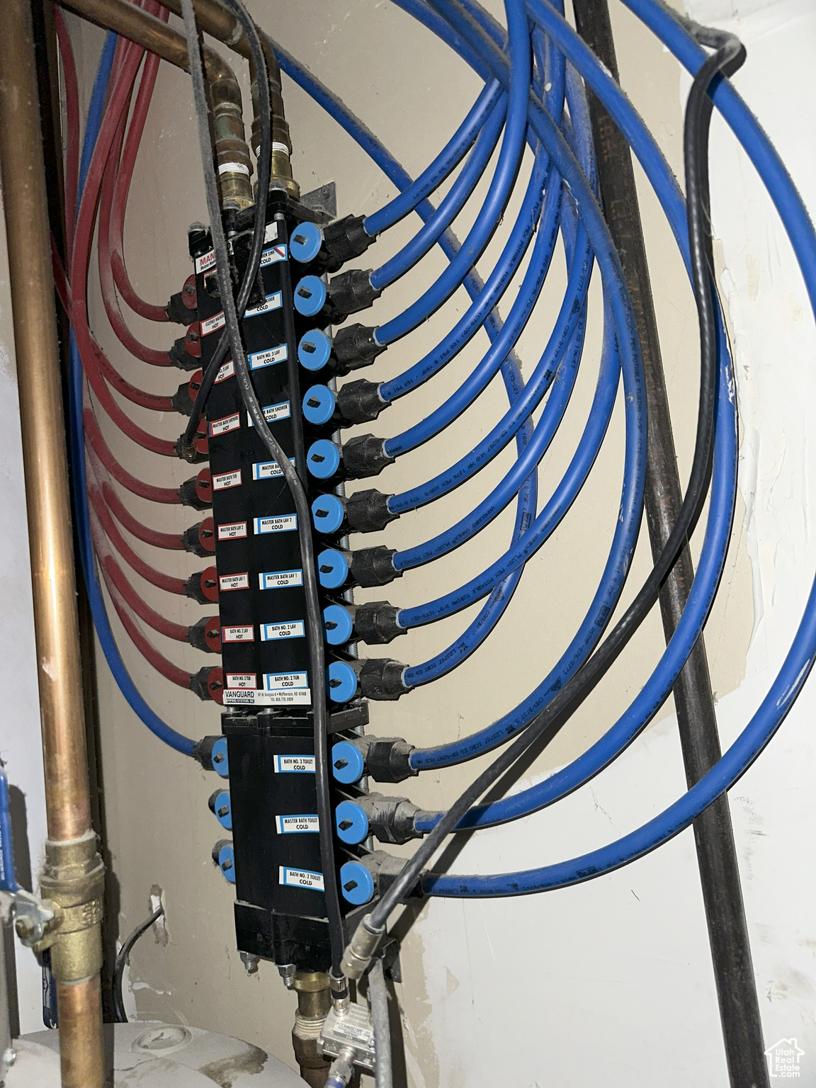 WILLOW GROVE CONDOMINIUMS - Residential