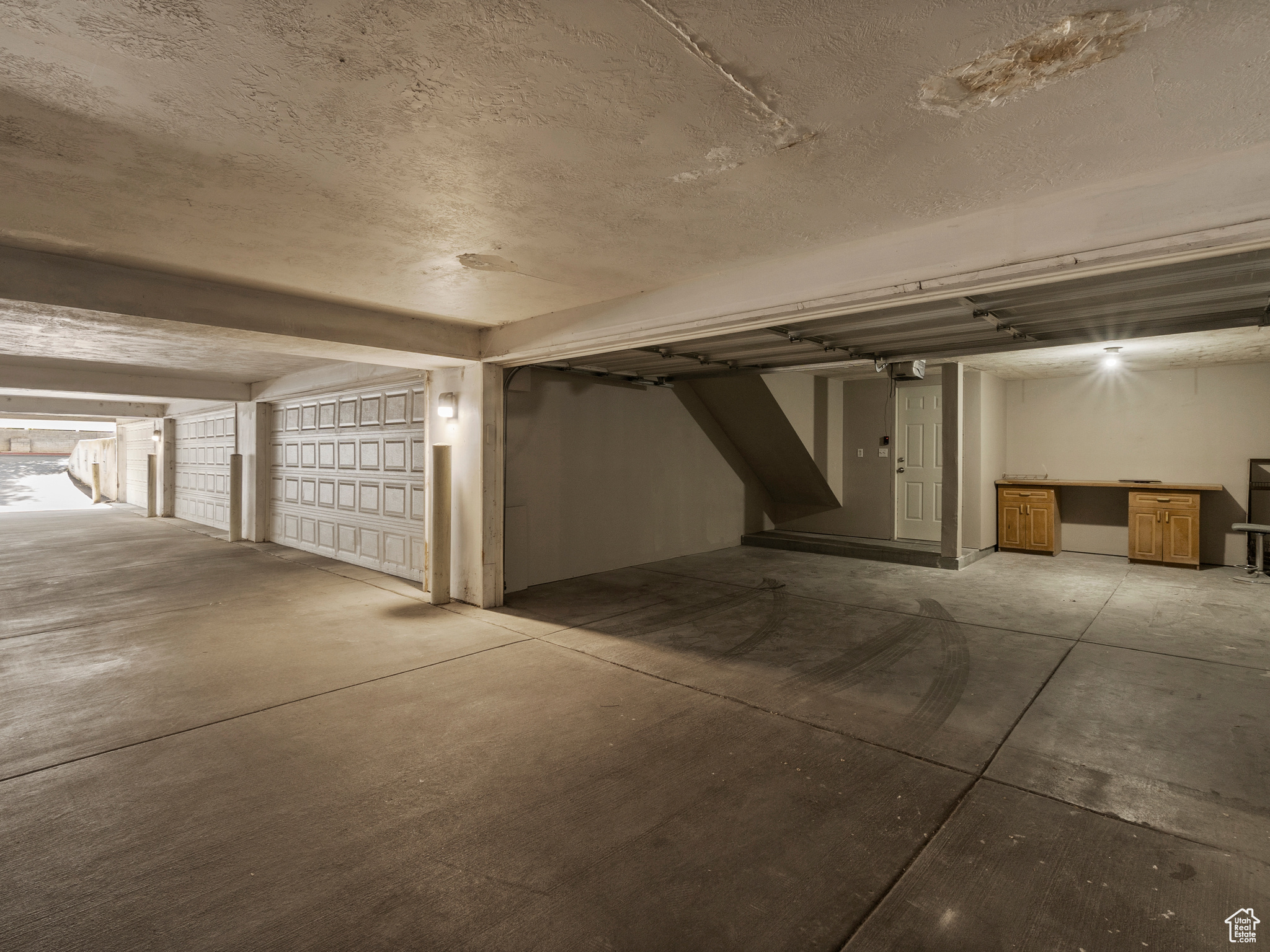 WILLOW GROVE CONDOMINIUMS - Residential