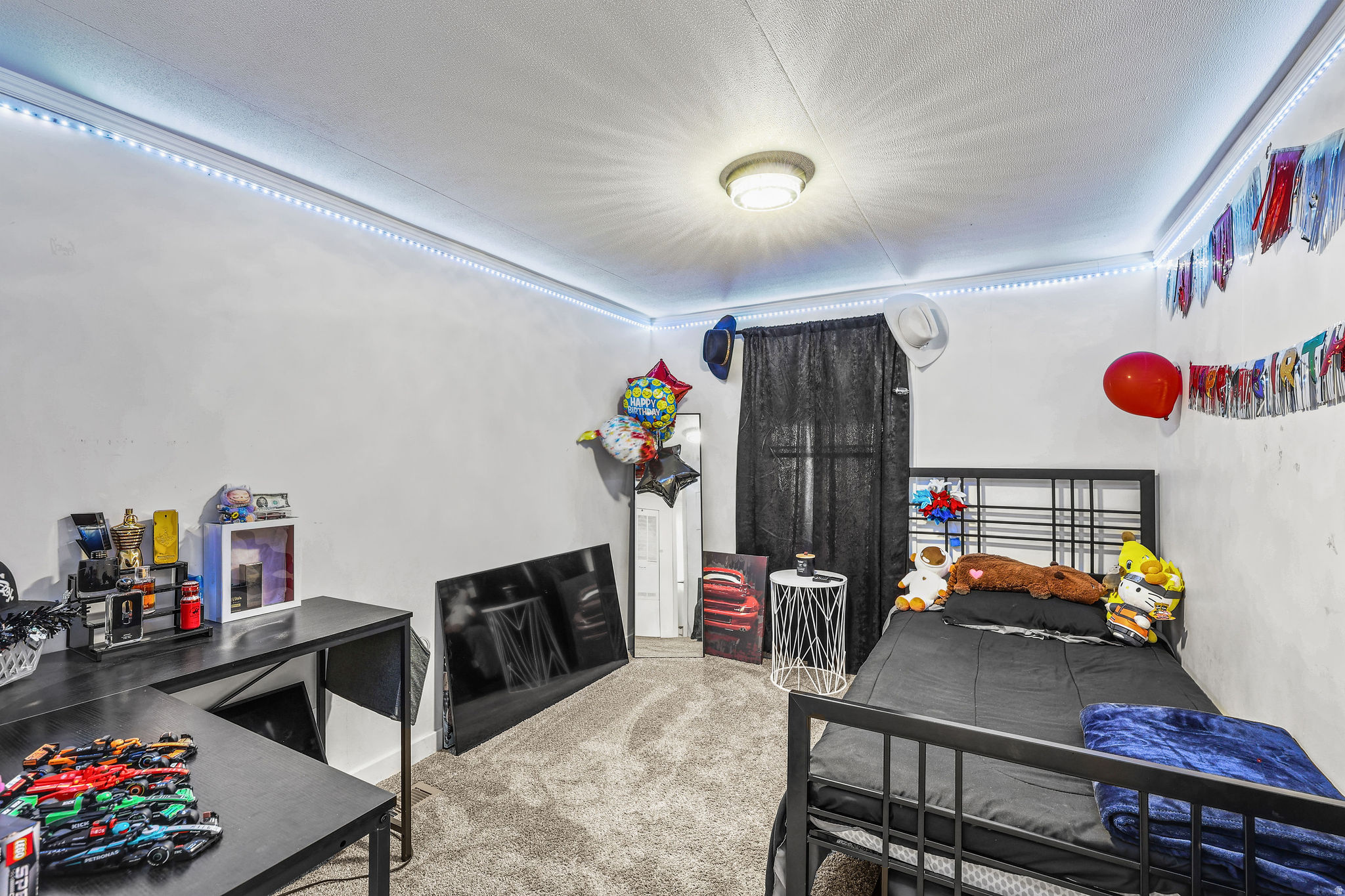 LAKEVIEW ESTATES - Residential