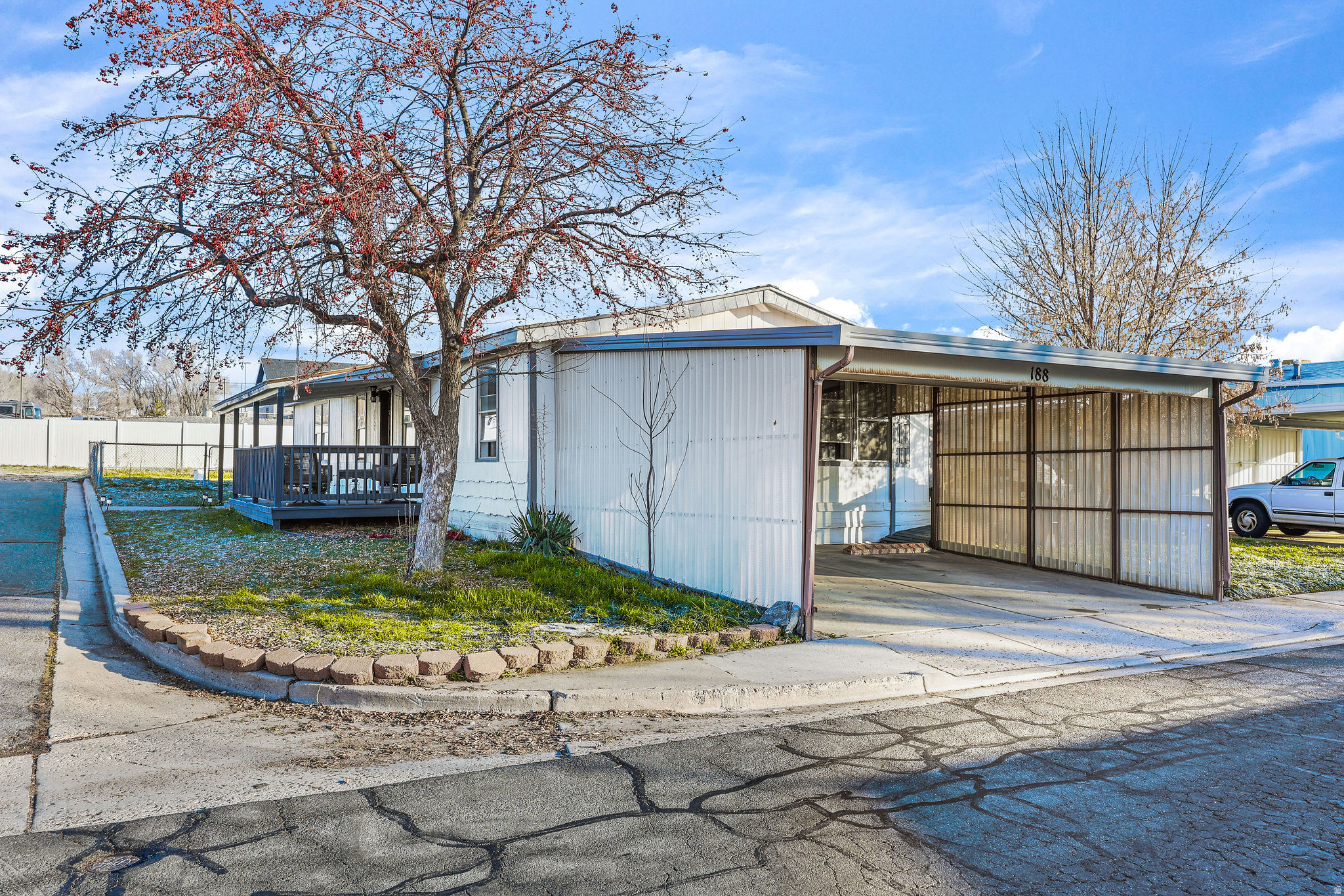 LAKEVIEW ESTATES - Residential