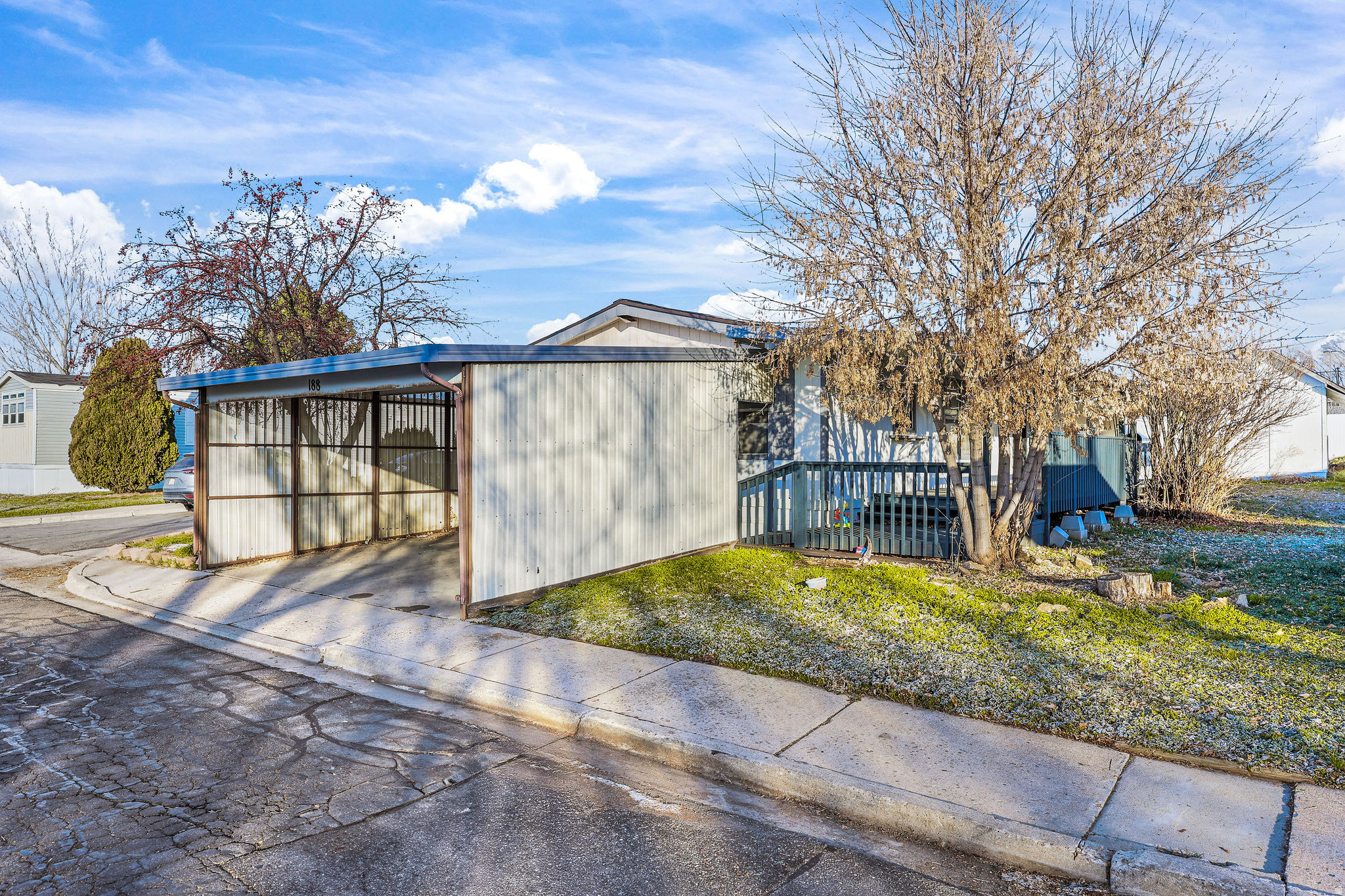 LAKEVIEW ESTATES - Residential