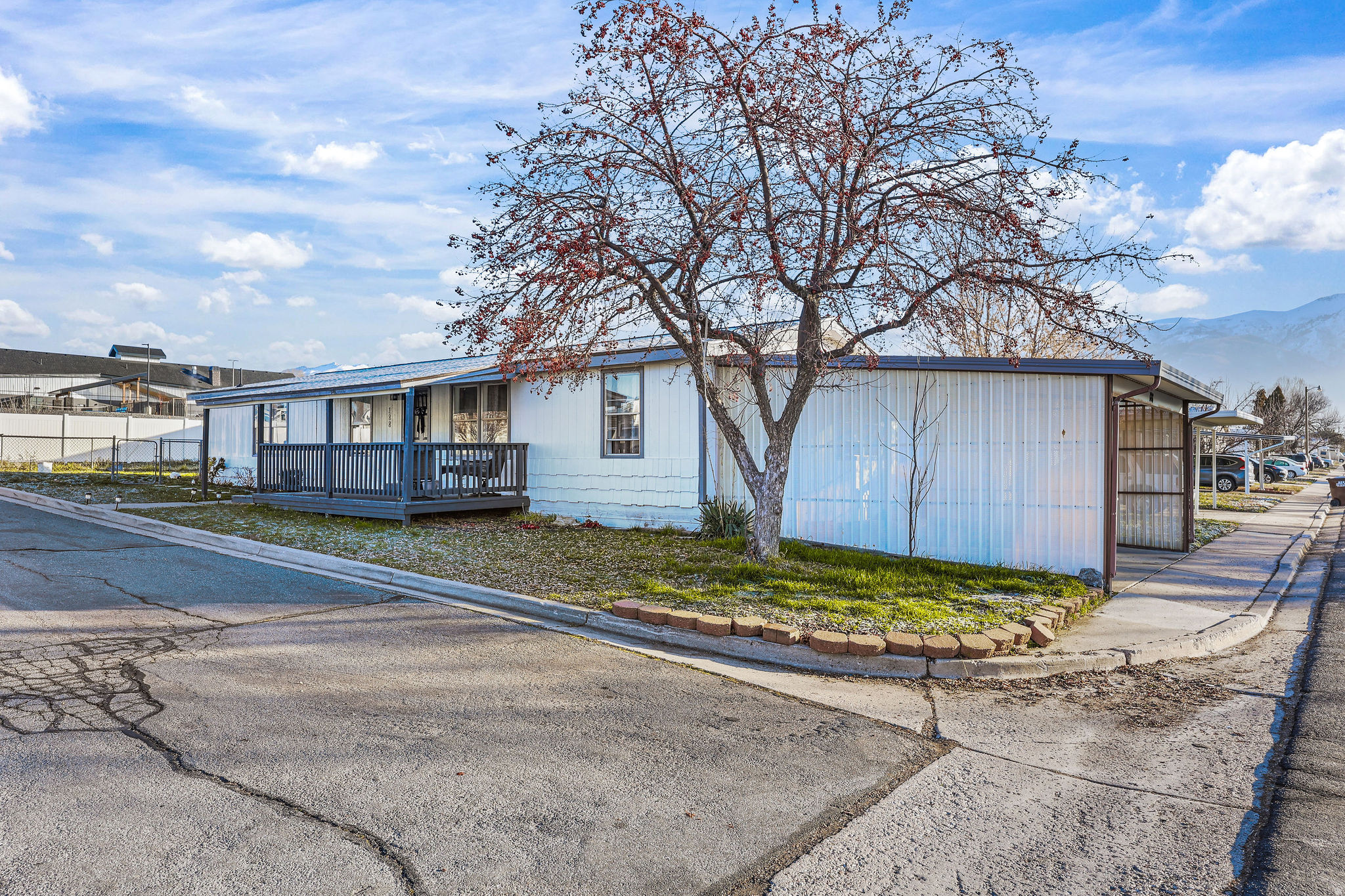 LAKEVIEW ESTATES - Residential