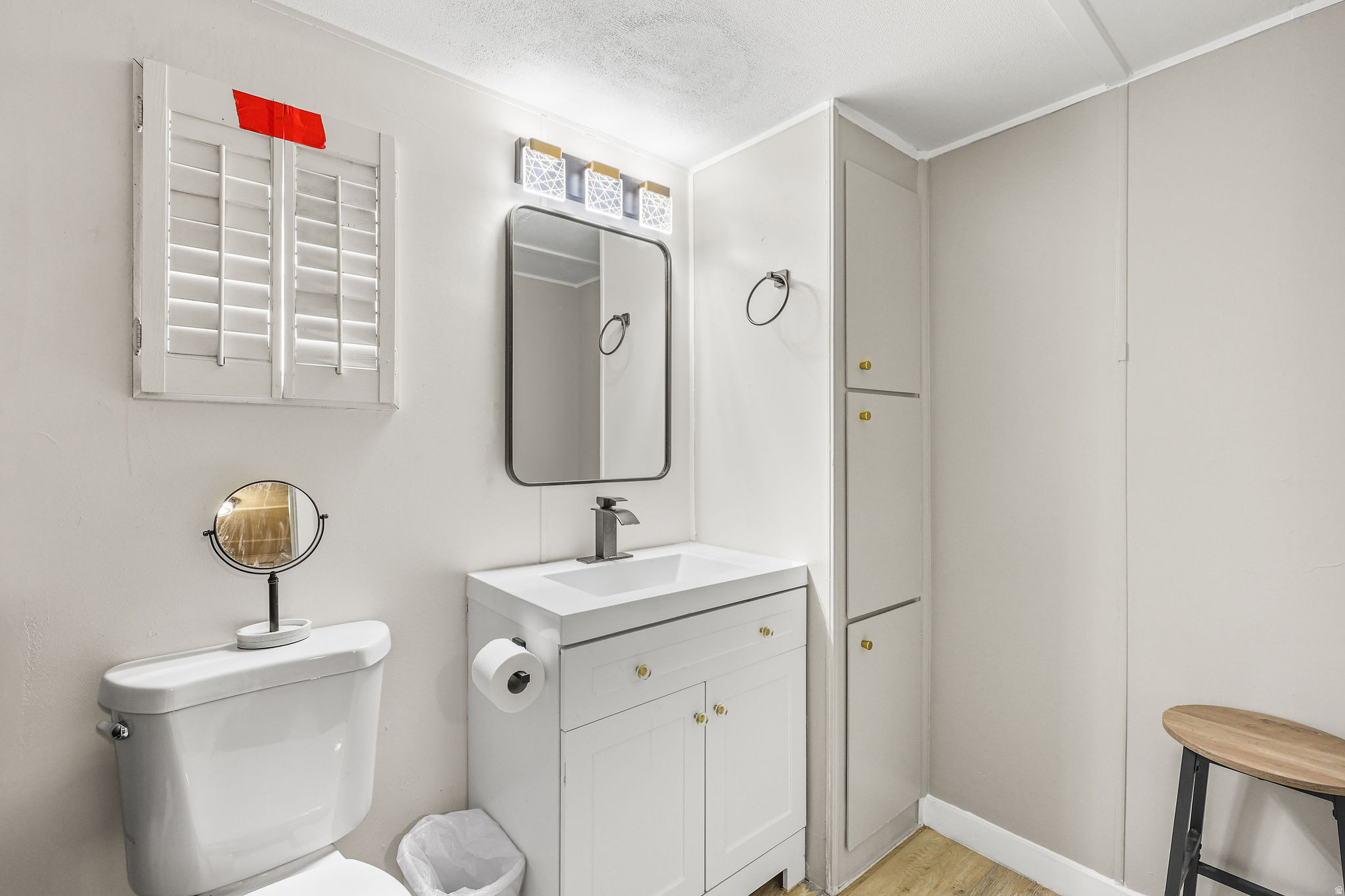 LAKEVIEW ESTATES - Residential