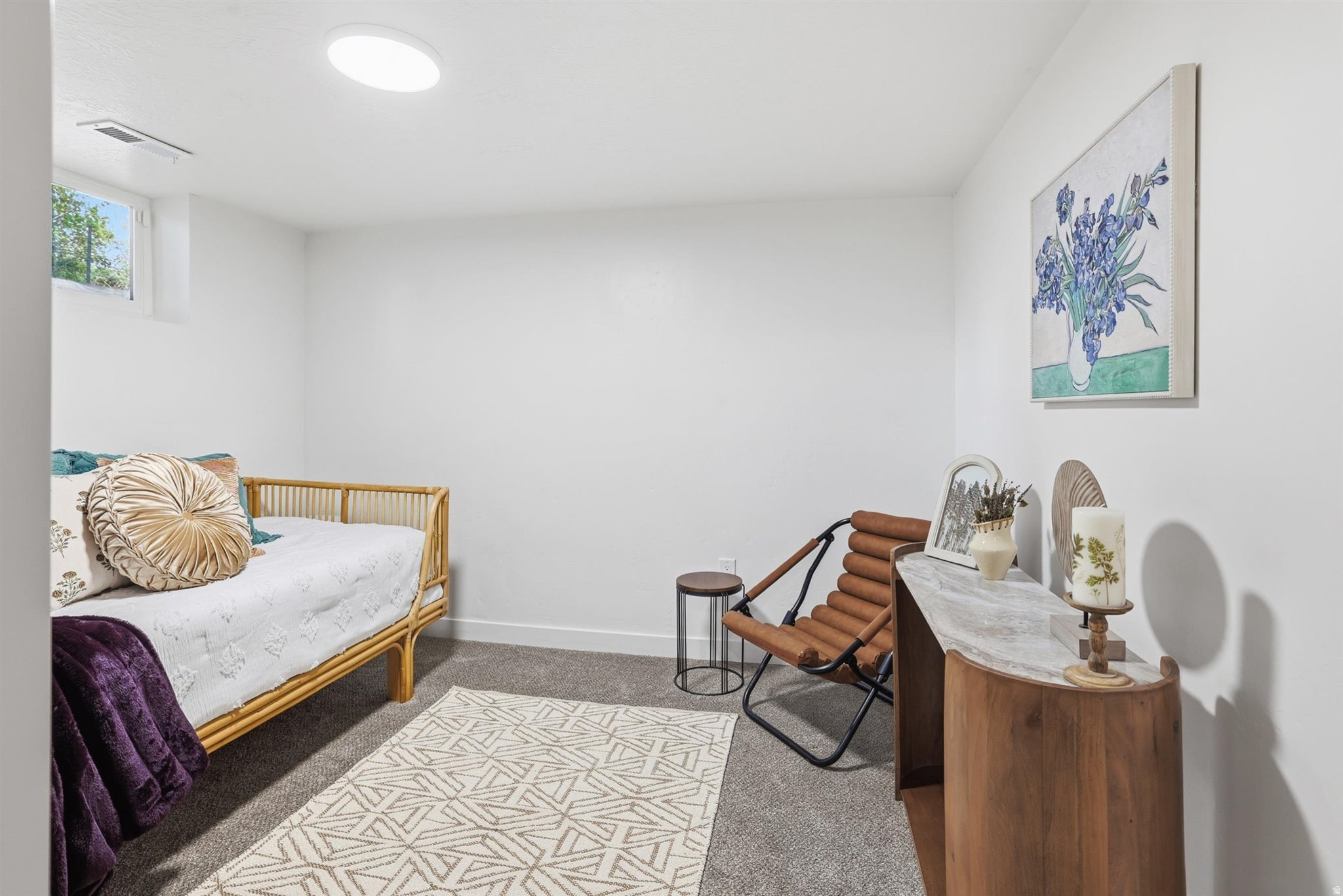 KRISTEN KOVE - Residential