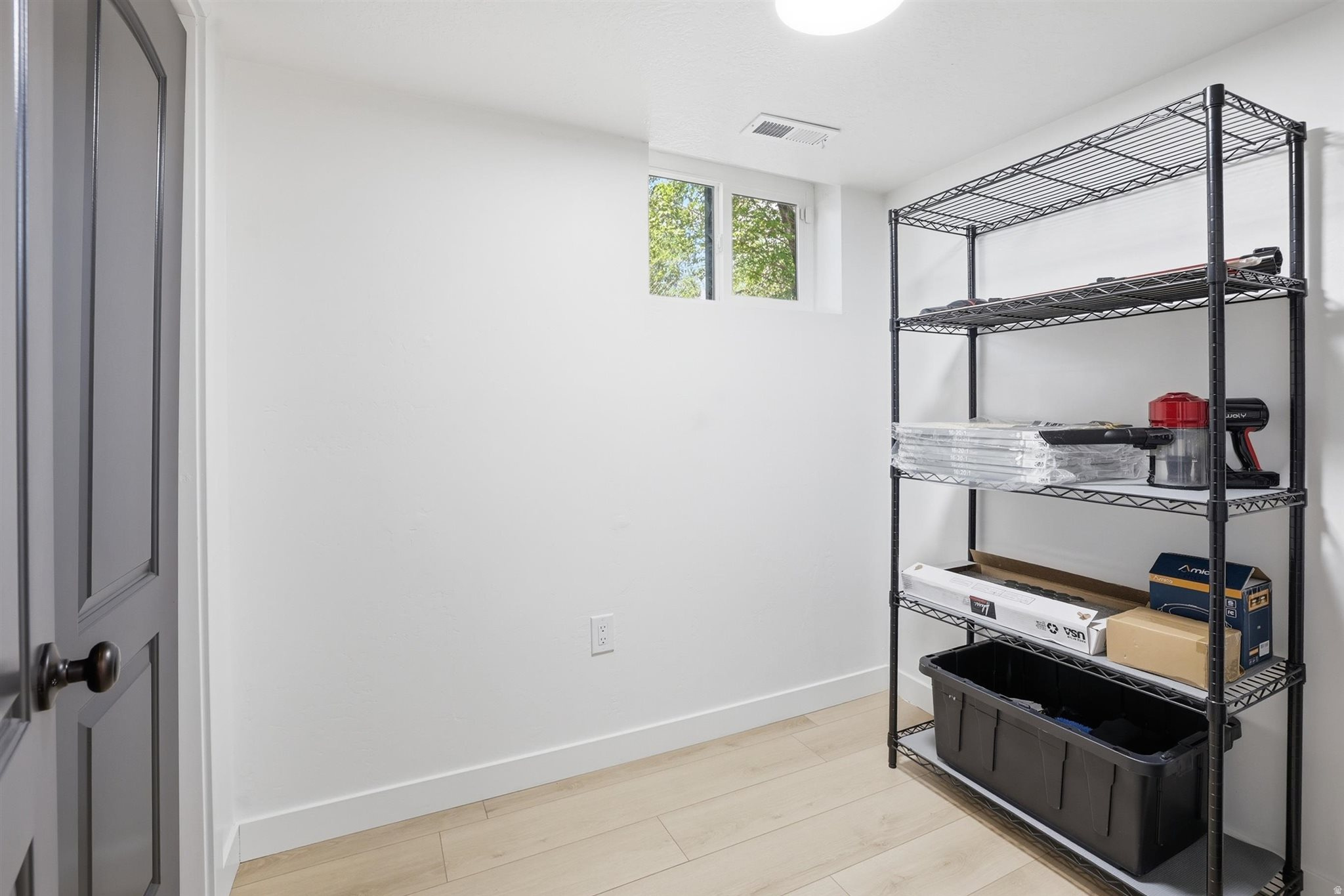 KRISTEN KOVE - Residential