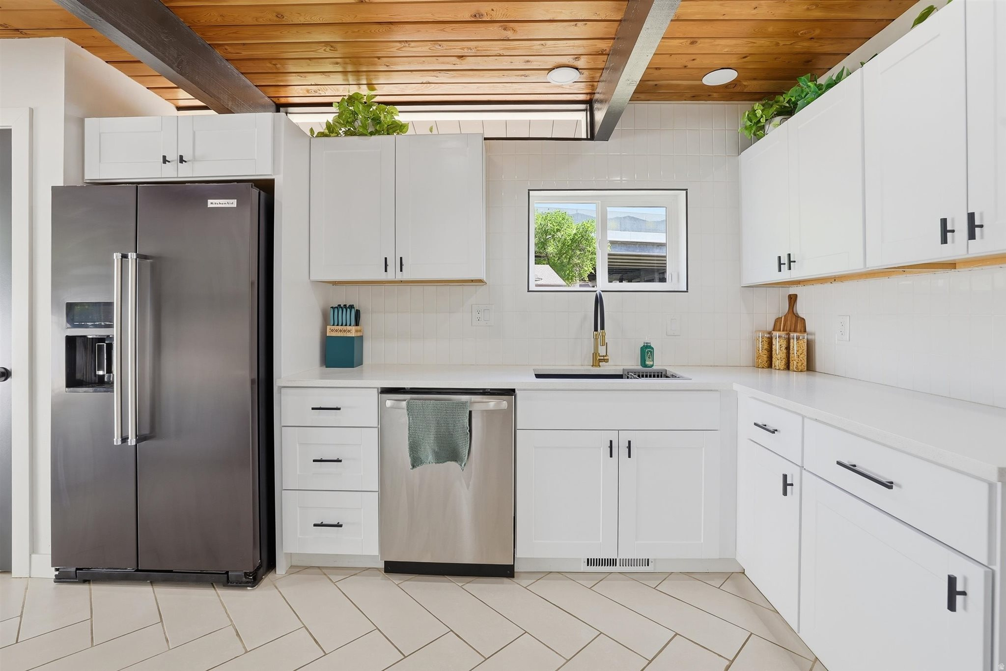 KRISTEN KOVE - Residential