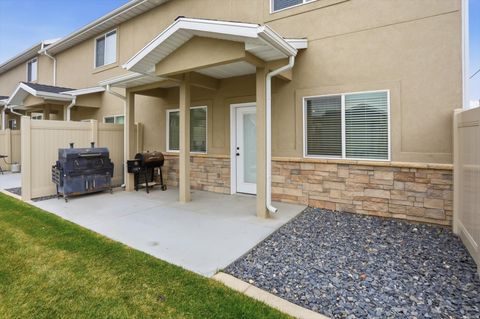 Tiny photo for 303 N CANTERBURY WAY W, Clearfield, UT 84015 (MLS # 2122815)