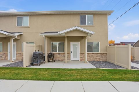 Tiny photo for 303 N CANTERBURY WAY W, Clearfield, UT 84015 (MLS # 2122815)