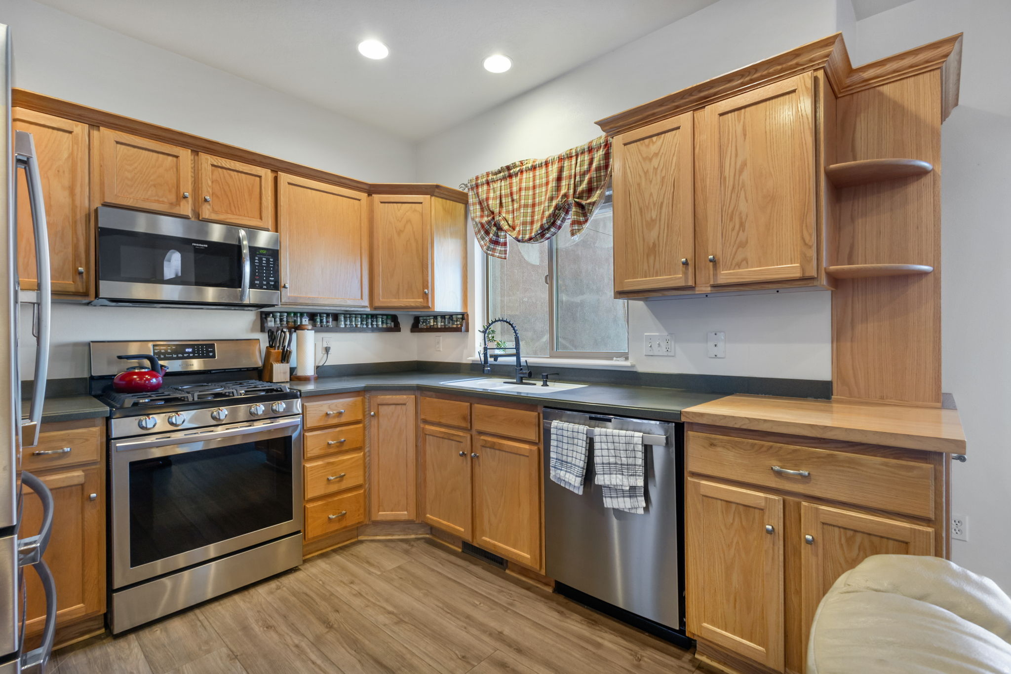 THE CEDARS TOWNHOMES PRD PHASE 4 - Residential