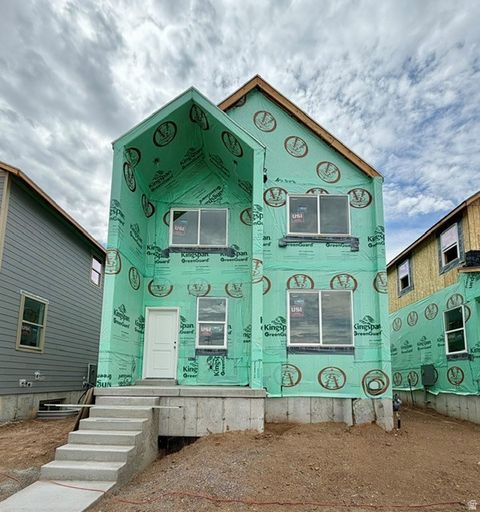 Photo of 1535 S 900 W #142, Clearfield, UT 84015 (MLS # 2173668)