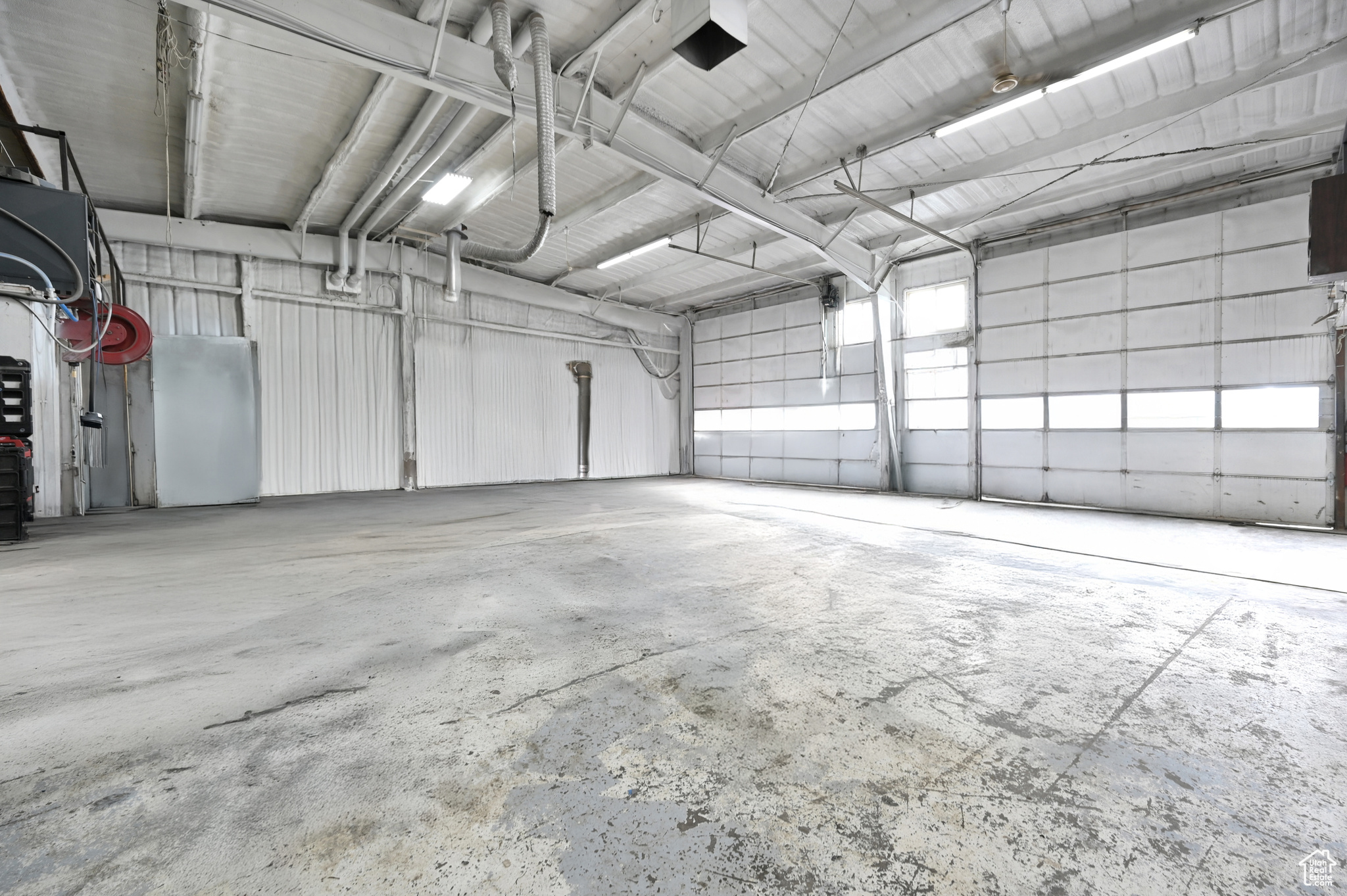 GUTKE SUBD - Commercial Sale