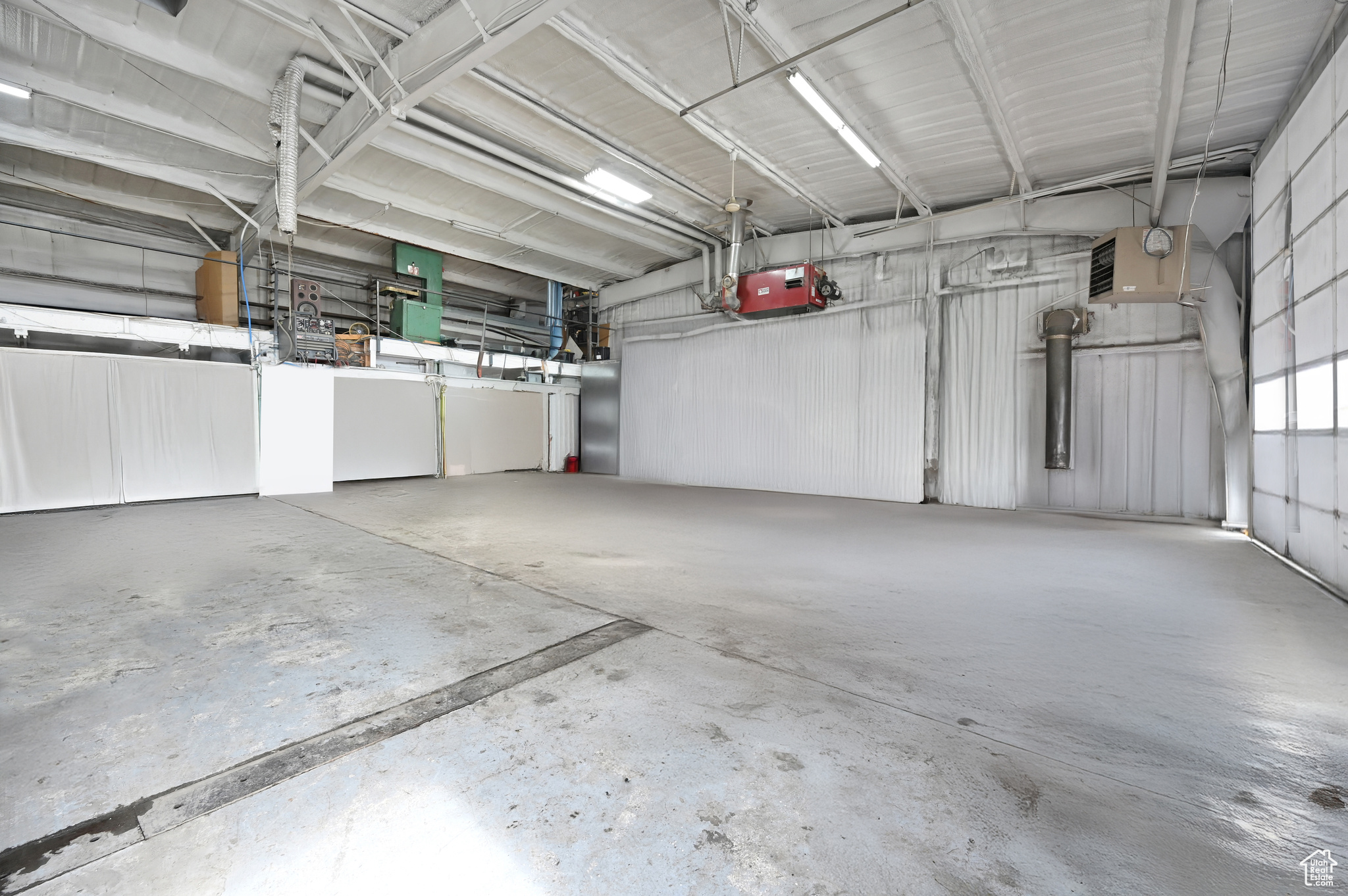 GUTKE SUBD - Commercial Sale