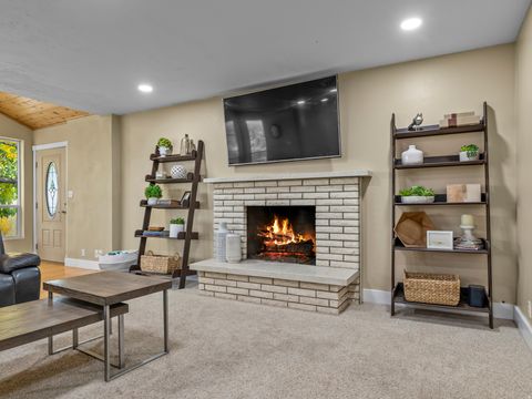 Tiny photo for 968 E 440 N, Springville, UT 84663 (MLS # 2123154)