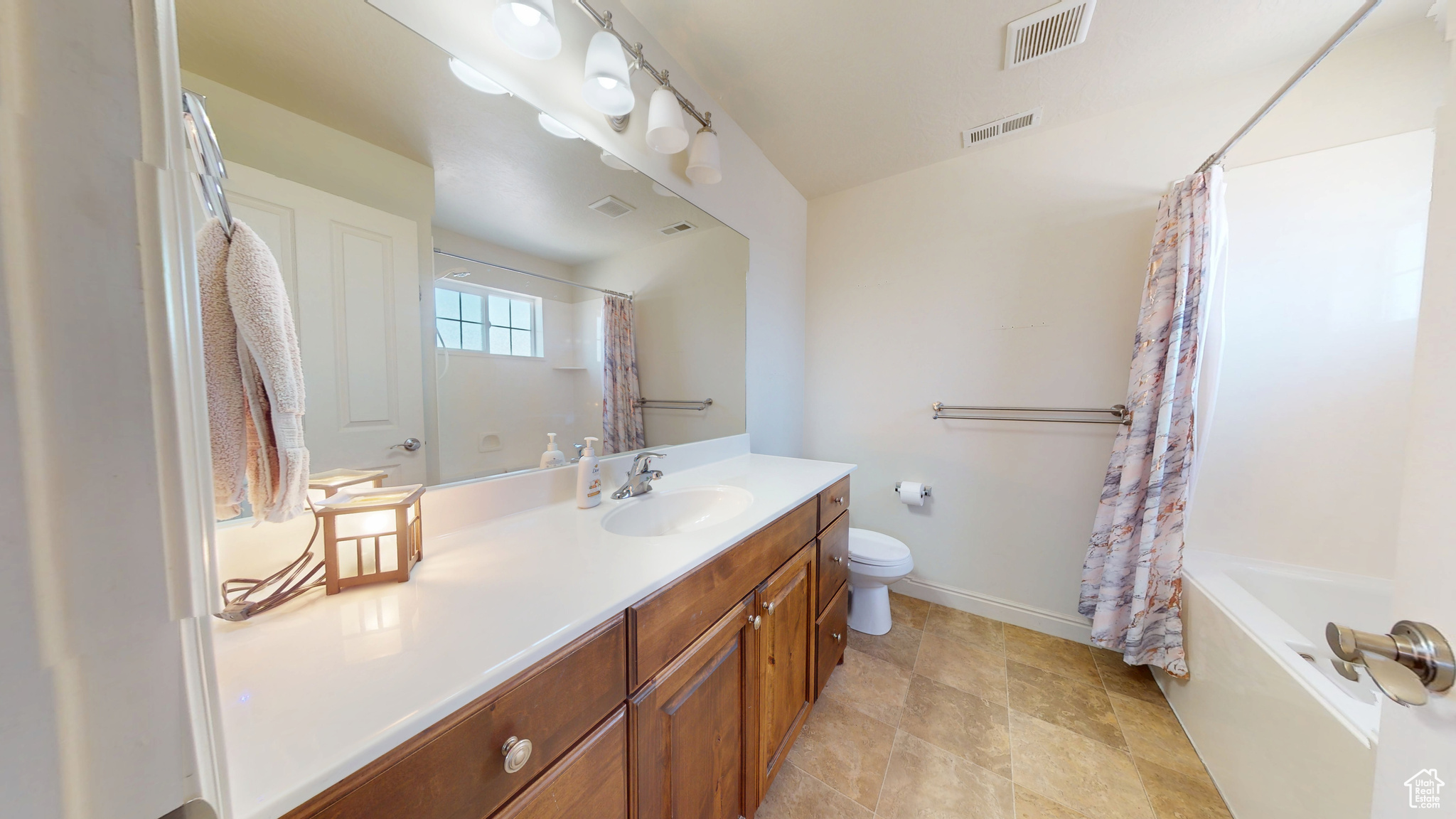 PARKLANE TWIN HOMES - Residential Income