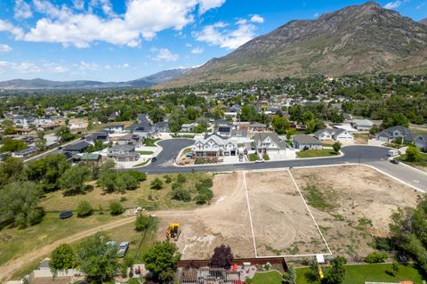 Tiny photo for 1018 E 300 S #2, Pleasant Grove, UT 84062 (MLS # 2129138)