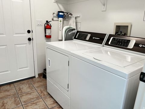 Tiny photo for 3819 W 240 N, Hurricane, UT 84737 (MLS # 2134306)