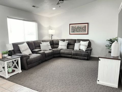 Tiny photo for 3819 W 240 N, Hurricane, UT 84737 (MLS # 2134306)