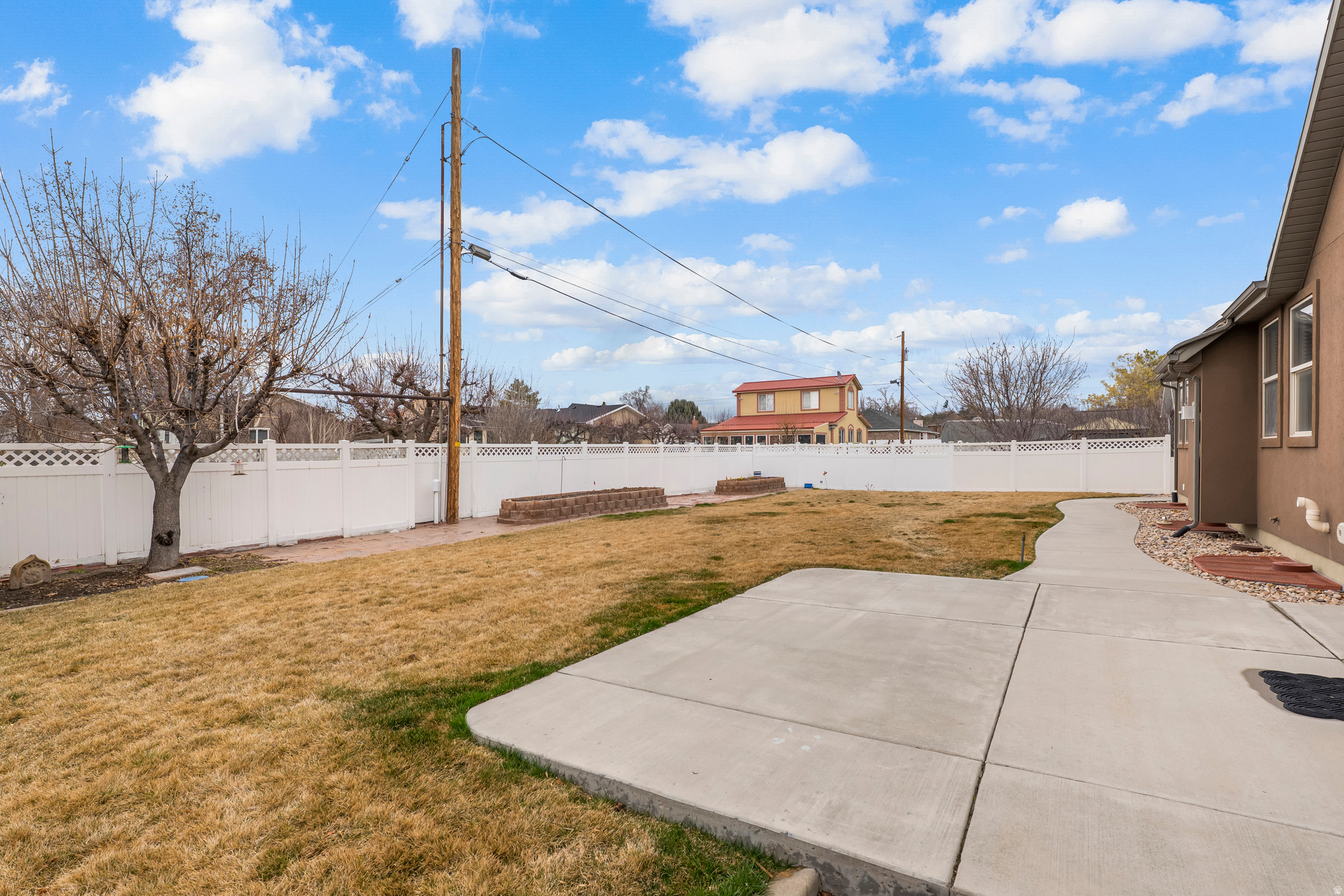 SUNRISE ESTATES - Residential