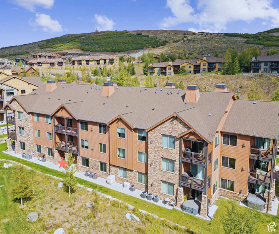 BLACK ROCK RIDGE - Residential