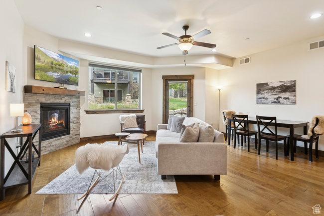 BLACK ROCK RIDGE - Residential