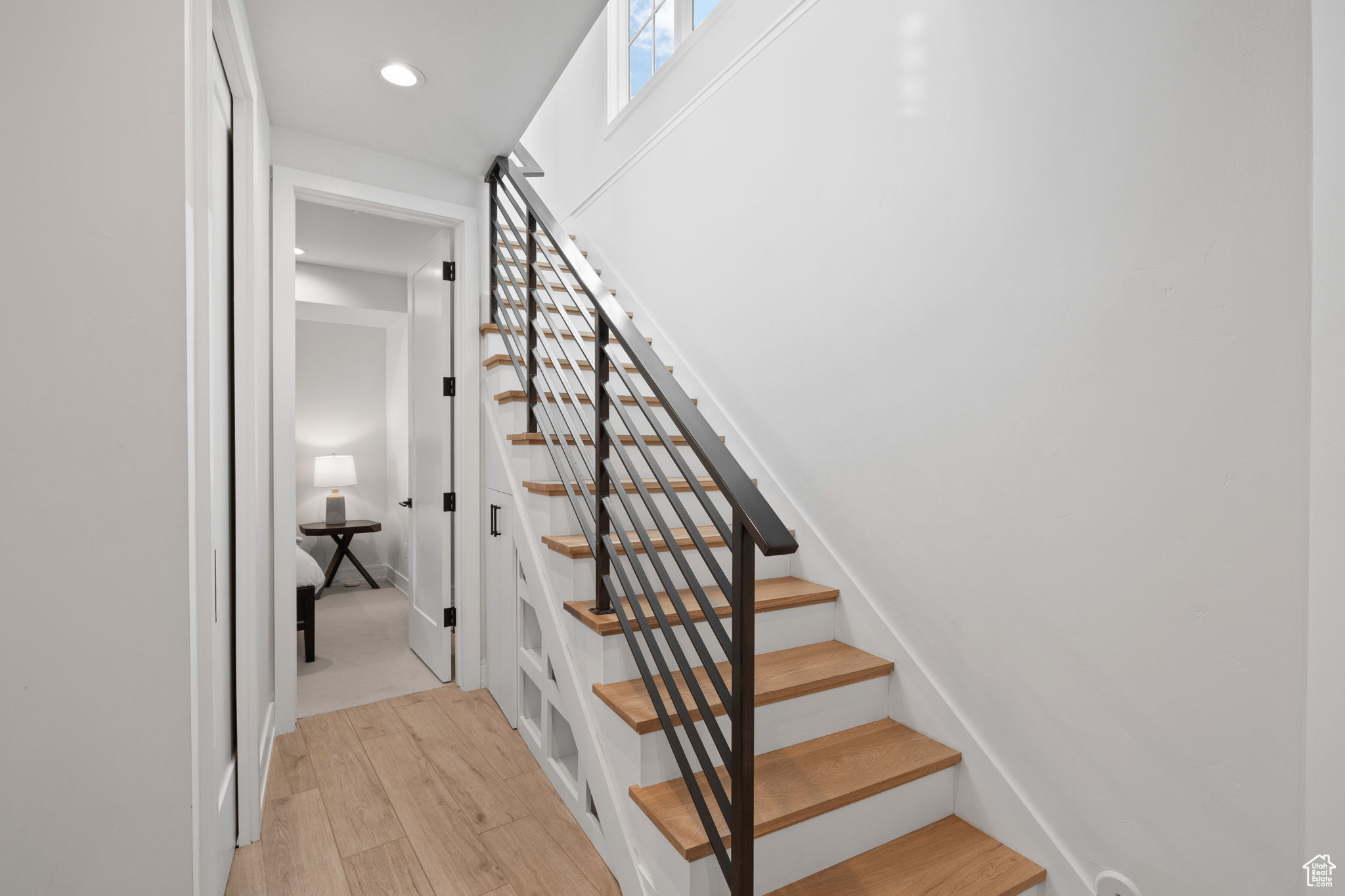 KINGS CROWN - Residential