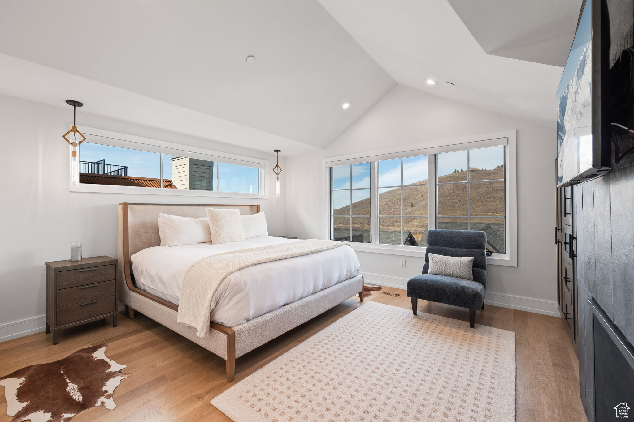 KINGS CROWN - Residential