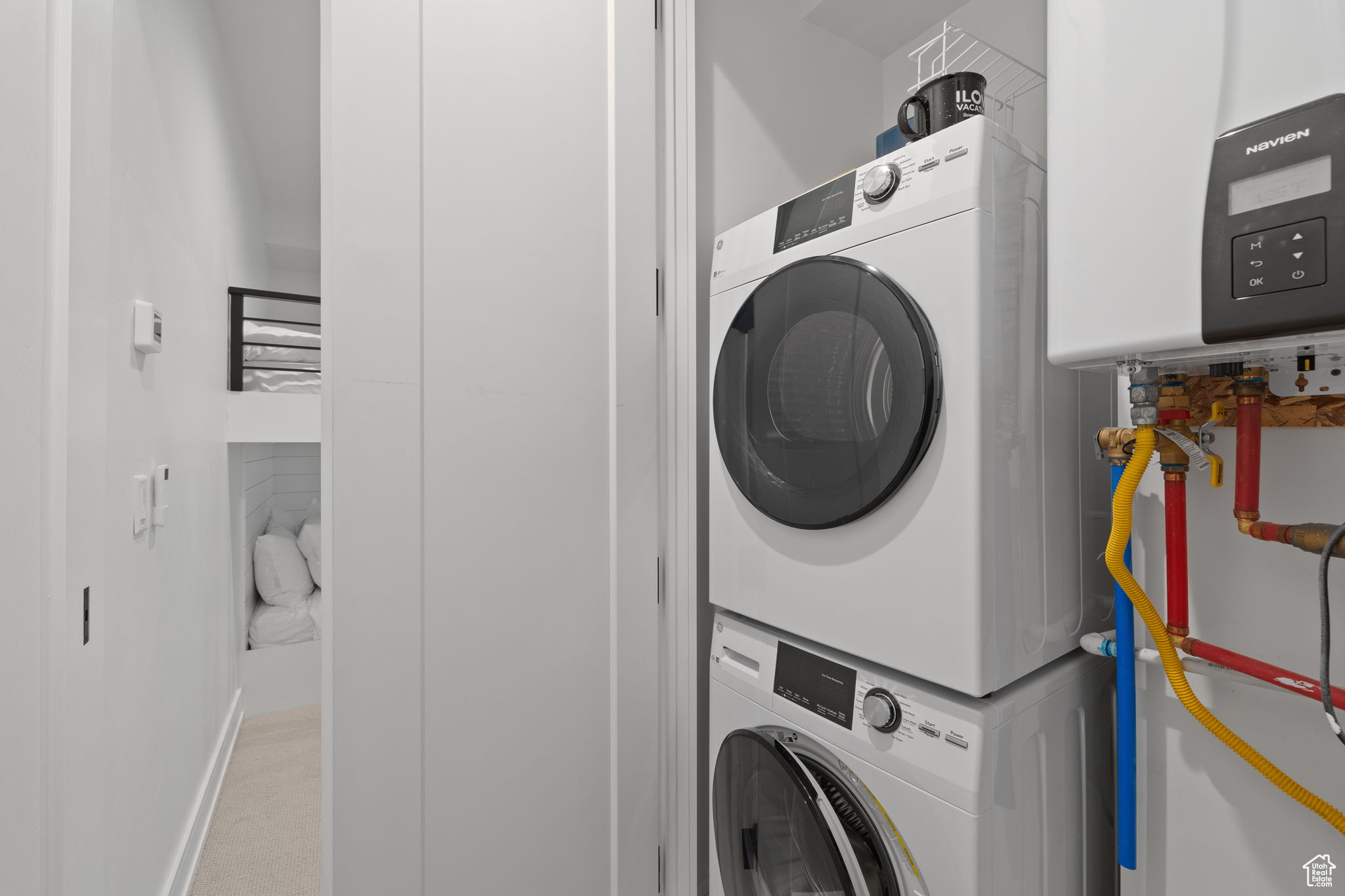 KINGS CROWN - Residential