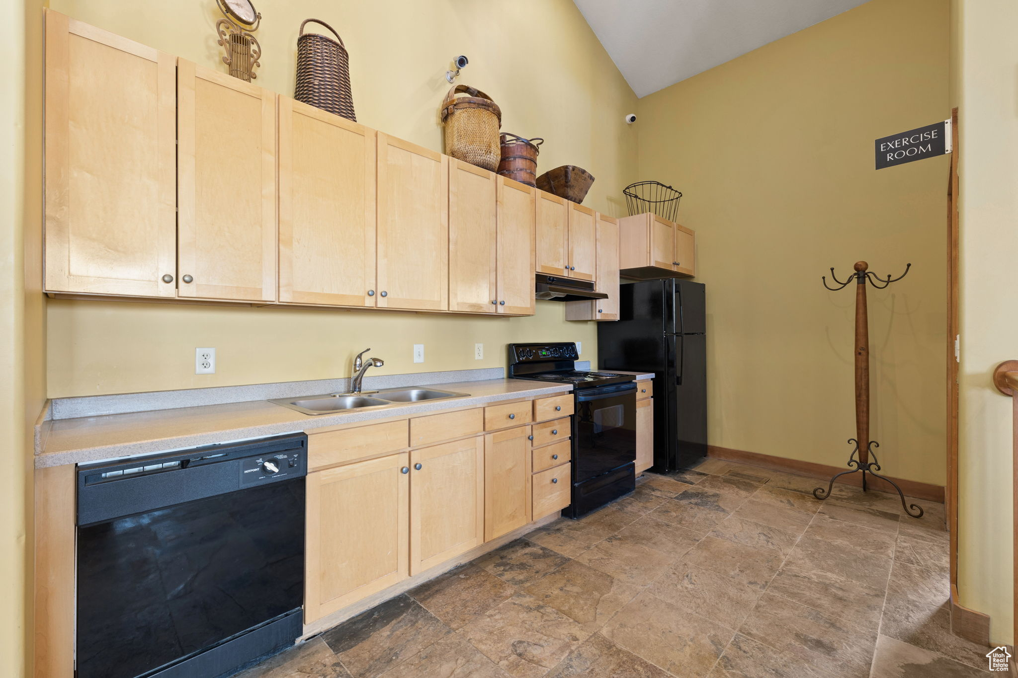 6605 N Overland Dr #E- 304, Park City, Utah image 32