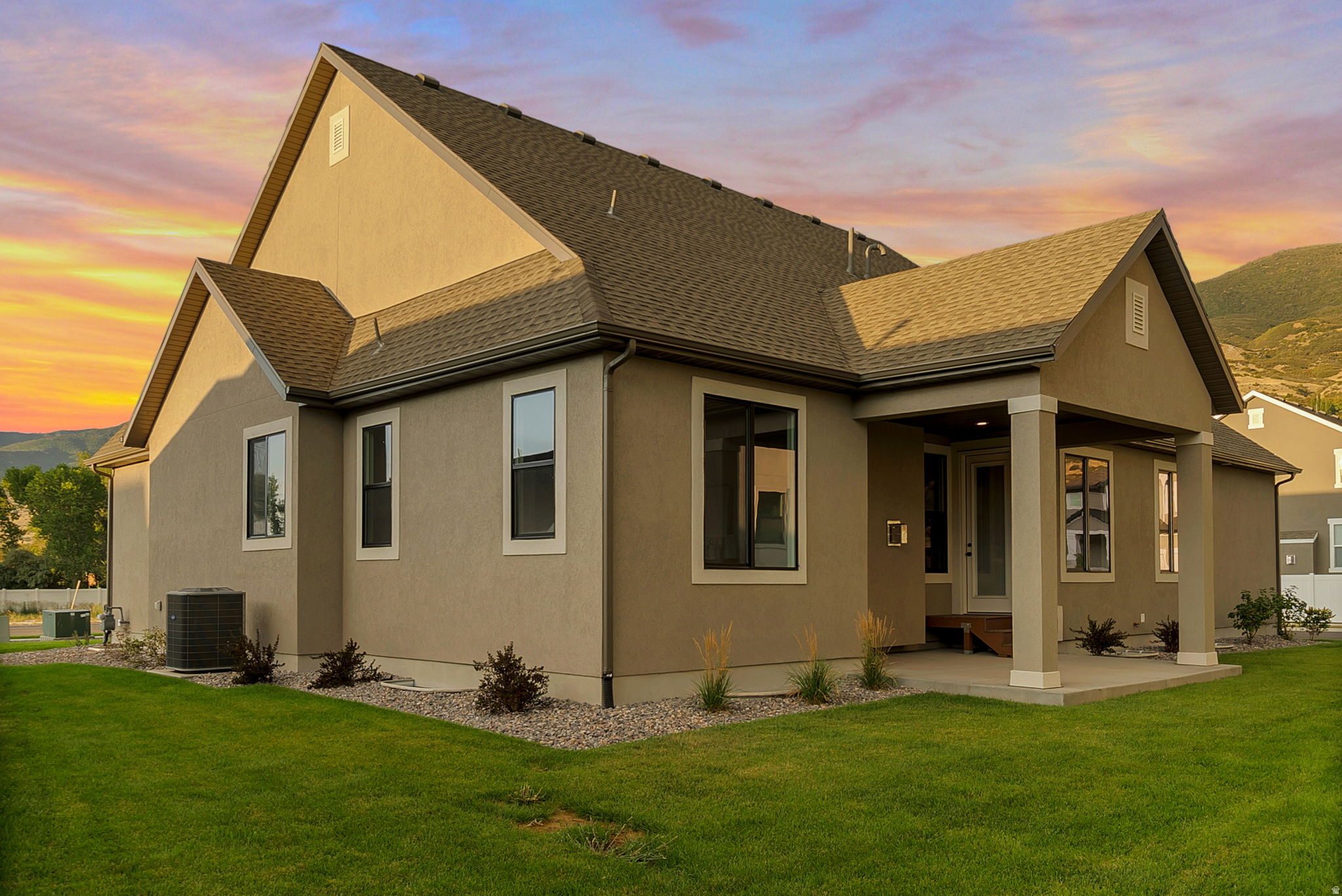 SUMMERHILL LANE - Residential