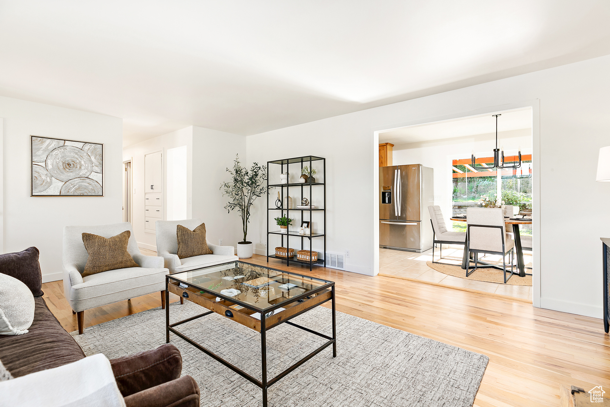 ROBIN MANOR - Residential
